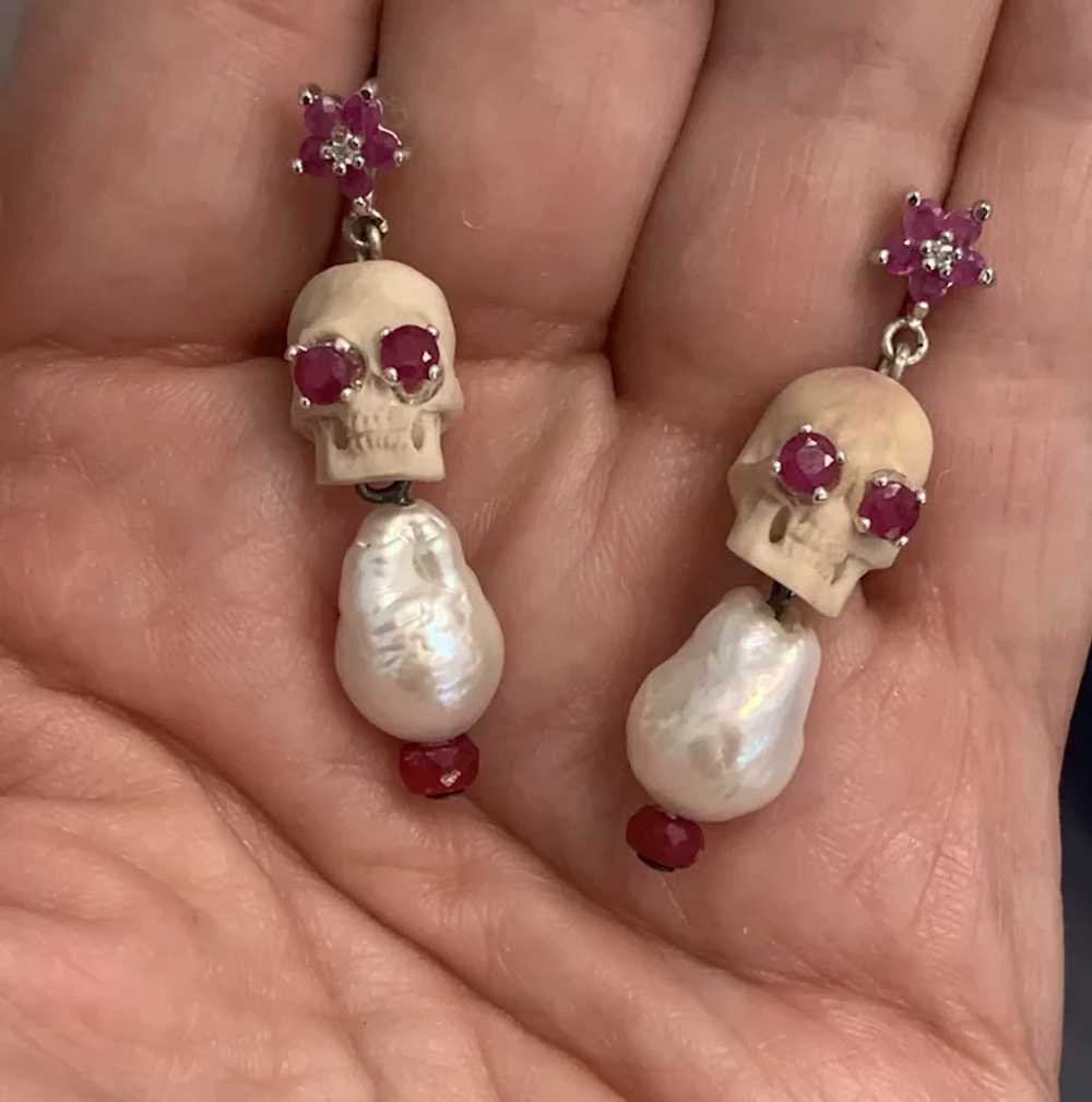 Diamond, Ruby, Cultured Pearl skulls - image 4