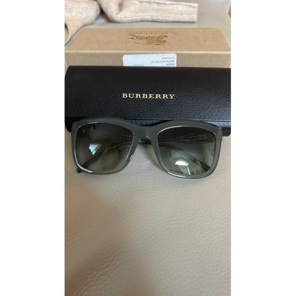 Burberry Sunglasses - image 4