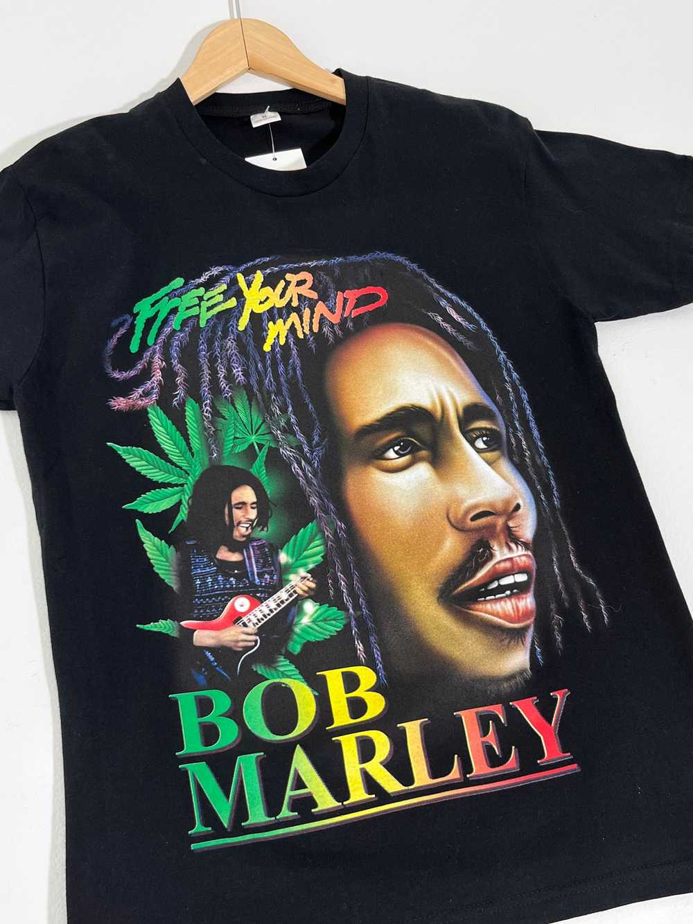 Vintage Bob Marley "Free Your Mind" T-Shirt Sz. M - image 2