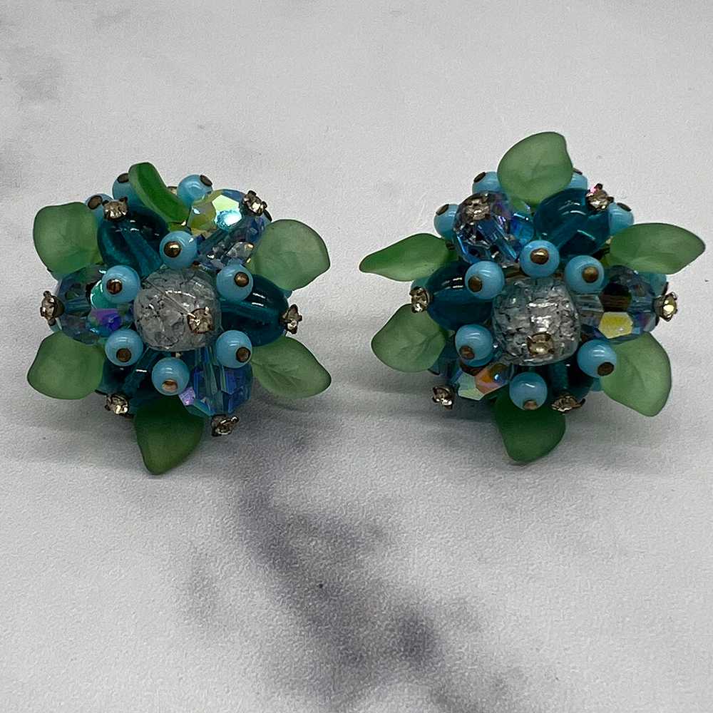 Vintage 1950s Molded Glass Floral Earrings - image 3