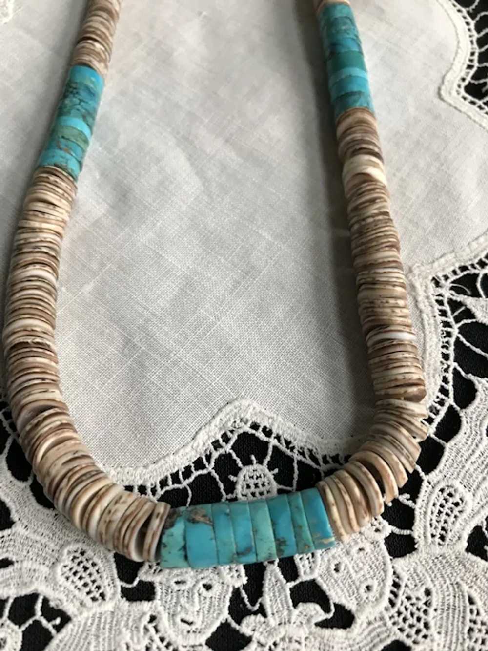 Vintage Native American Turquoise and Shell Heish… - image 4