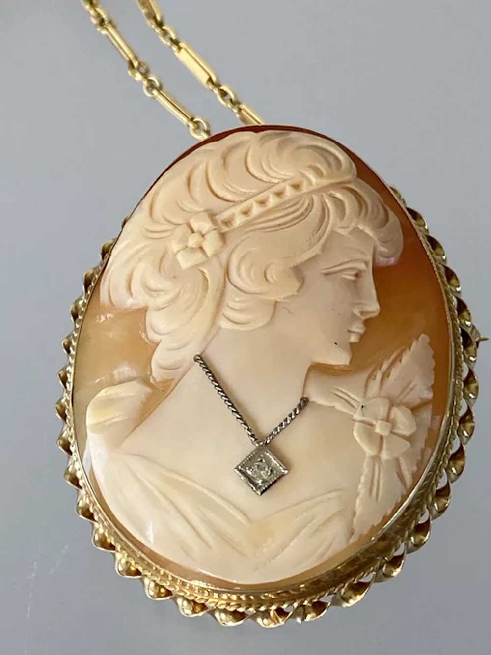 14K YG & Habille Cameo Pendant with chain - image 2