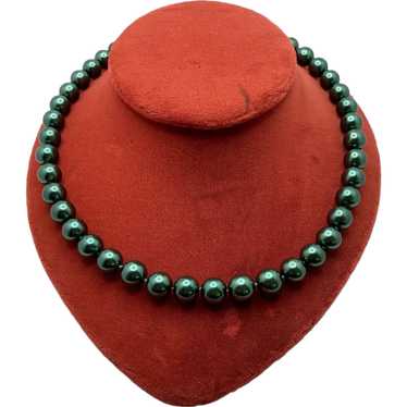 Beautiful Kissaka Green Simulated Pearl Necklace