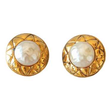 Chanel Matelassé earrings