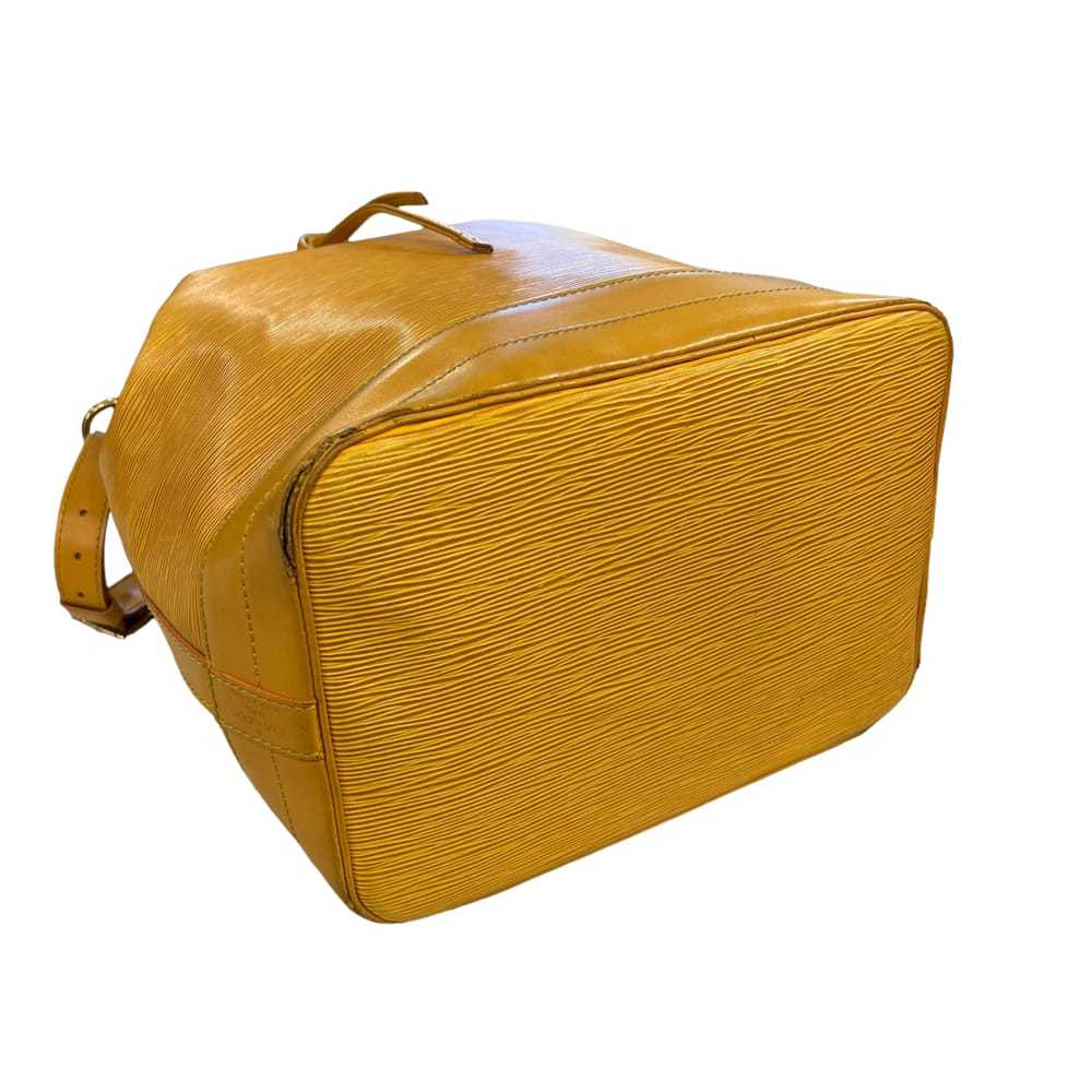 Louis Vuitton Noé leather handbag - image 10
