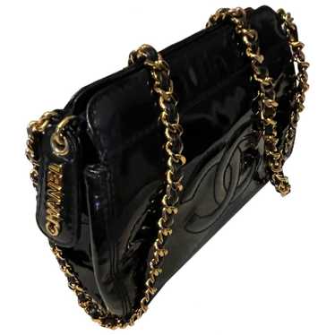 Chanel Vanity patent leather handbag