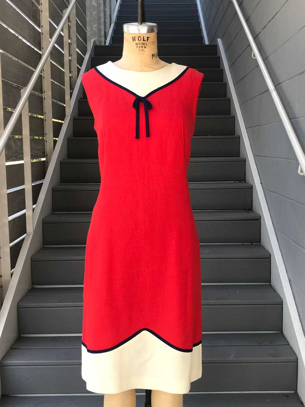 1960’s Red and White Sleeveless Dress - image 6