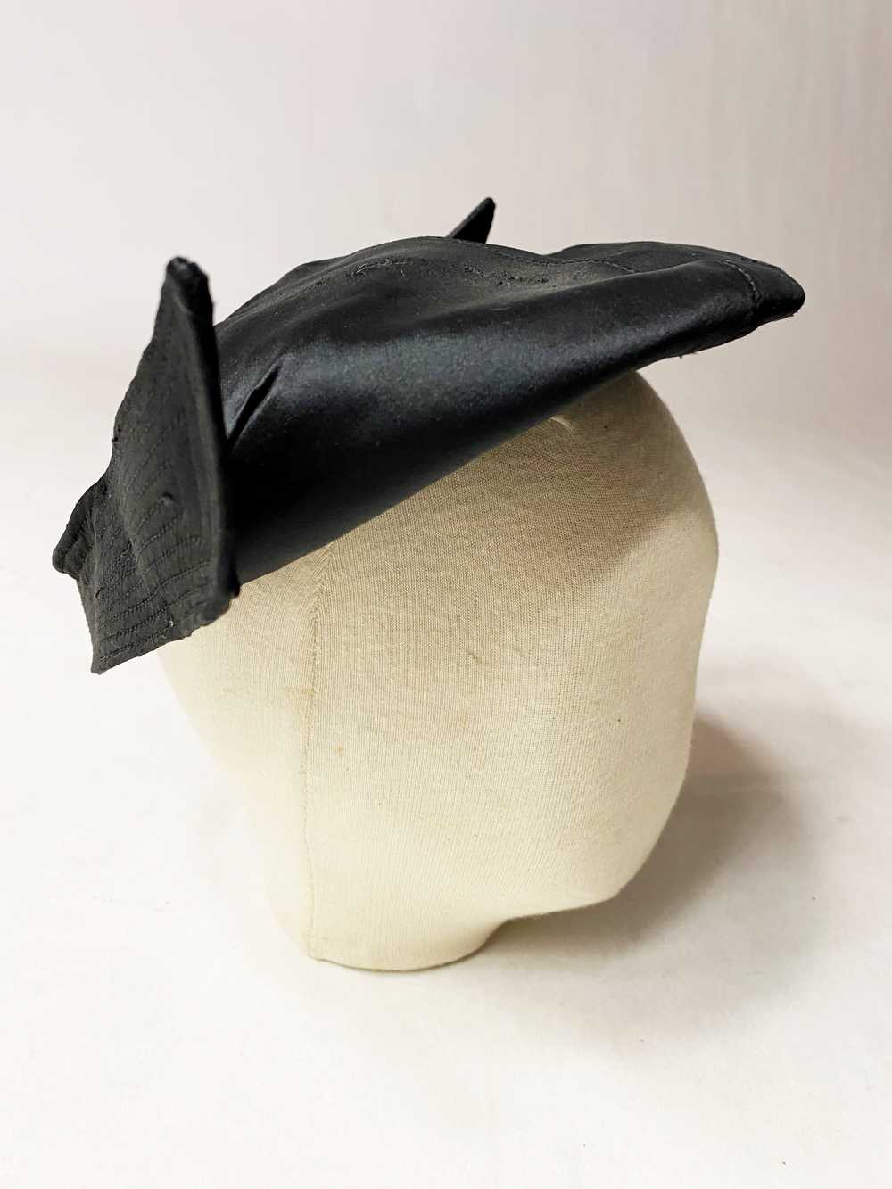 Black satin lady's beret with stitched wings Circ… - image 2