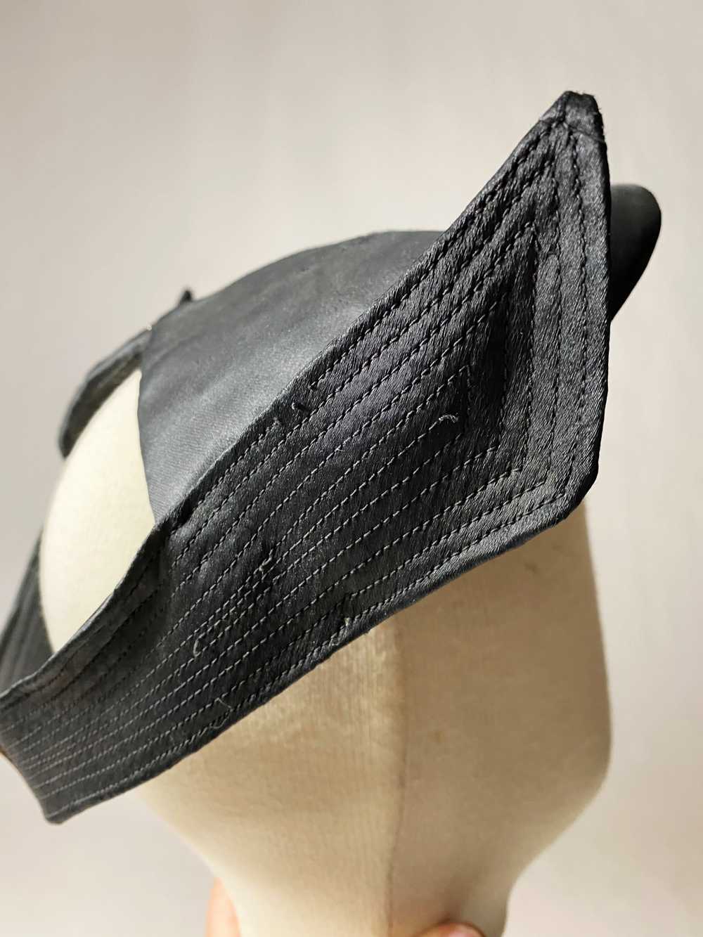Black satin lady's beret with stitched wings Circ… - image 3