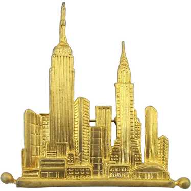 Parklane New York Skyline Goldtone Pin Chrysler Em