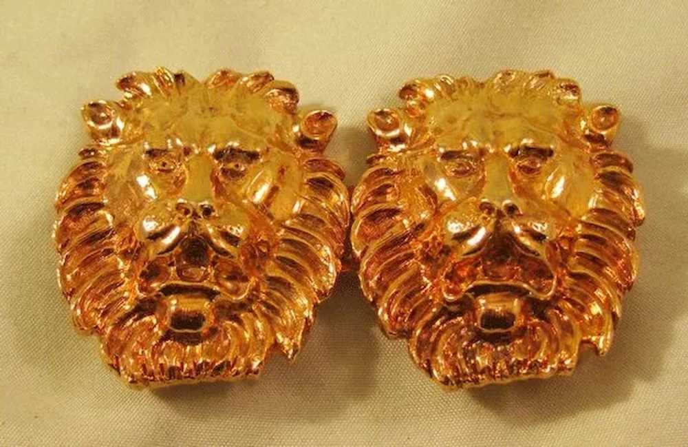 Jeannie Double Lion Head Buckle Dated 1978 - image 1