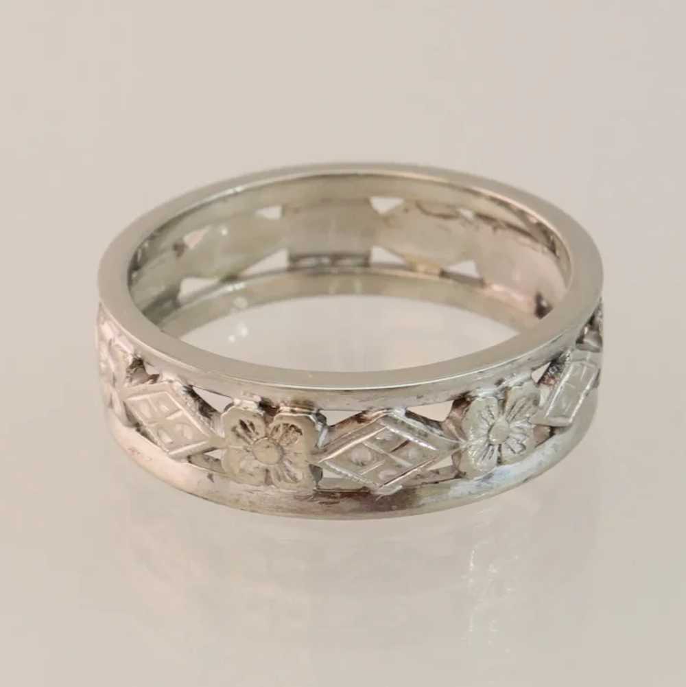 Size 6 Dogwood Flower 14k White Gold Eternity Band - image 3