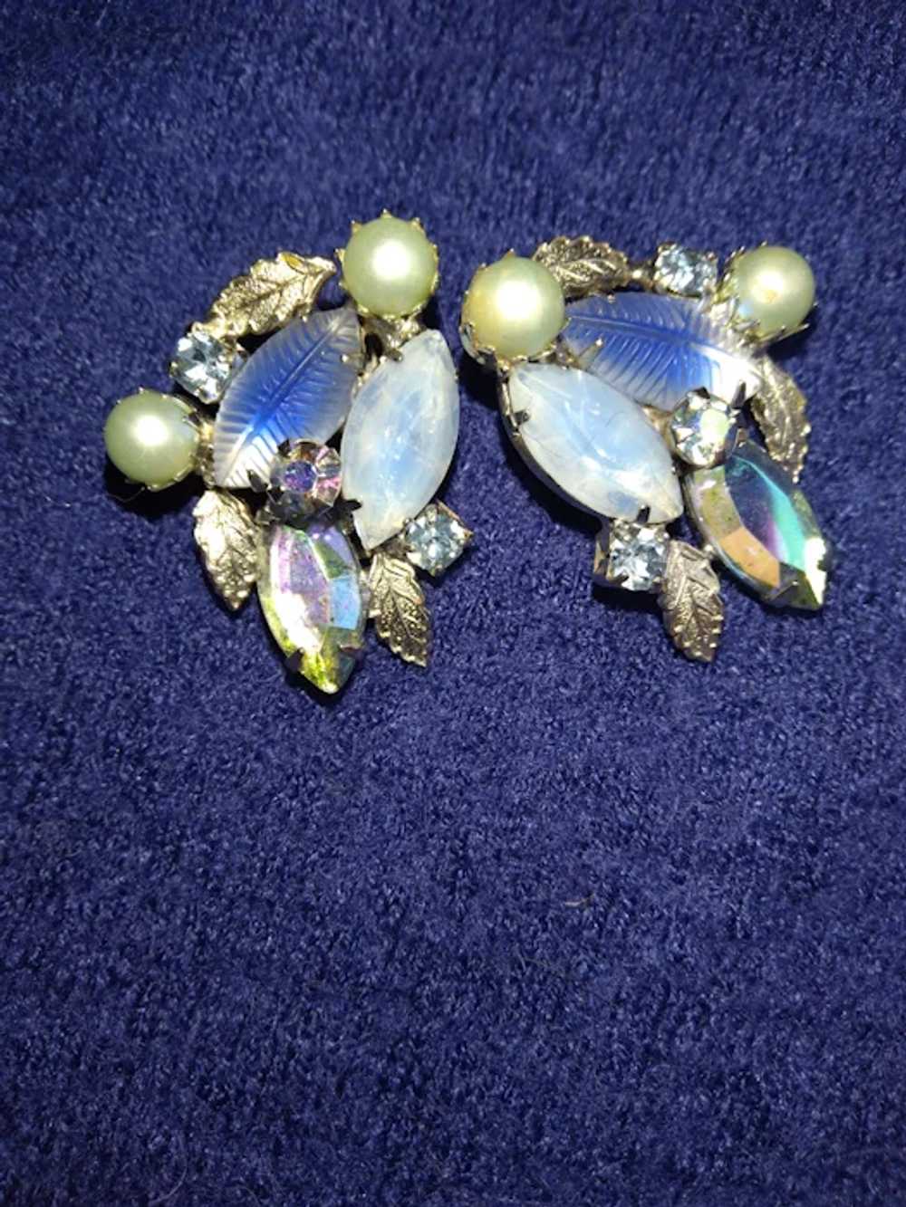 Stylish  KRAMER  Earrings in hues of blue and gre… - image 3