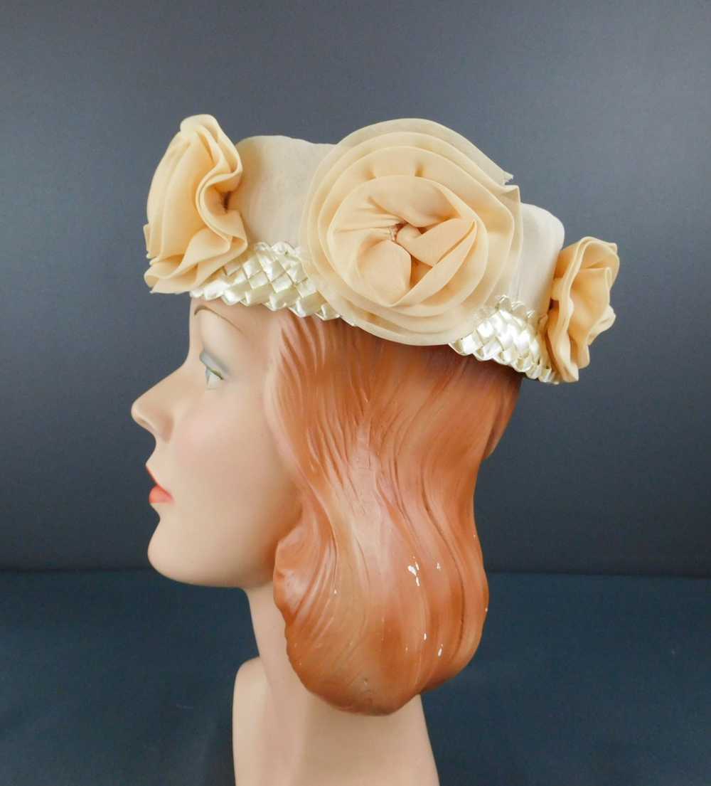 Vintage Pale Peach Chiffon Hat with Straw and Flo… - image 4