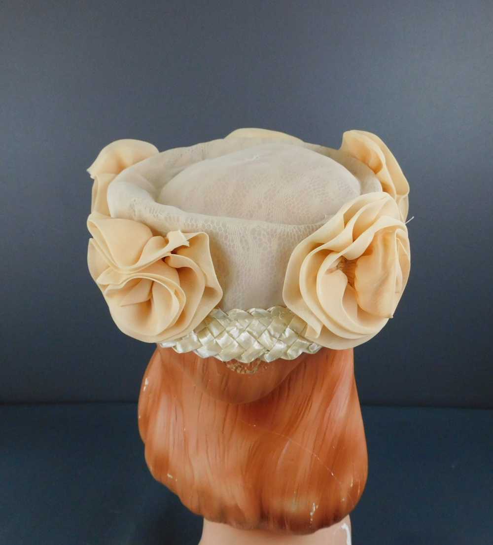 Vintage Pale Peach Chiffon Hat with Straw and Flo… - image 8