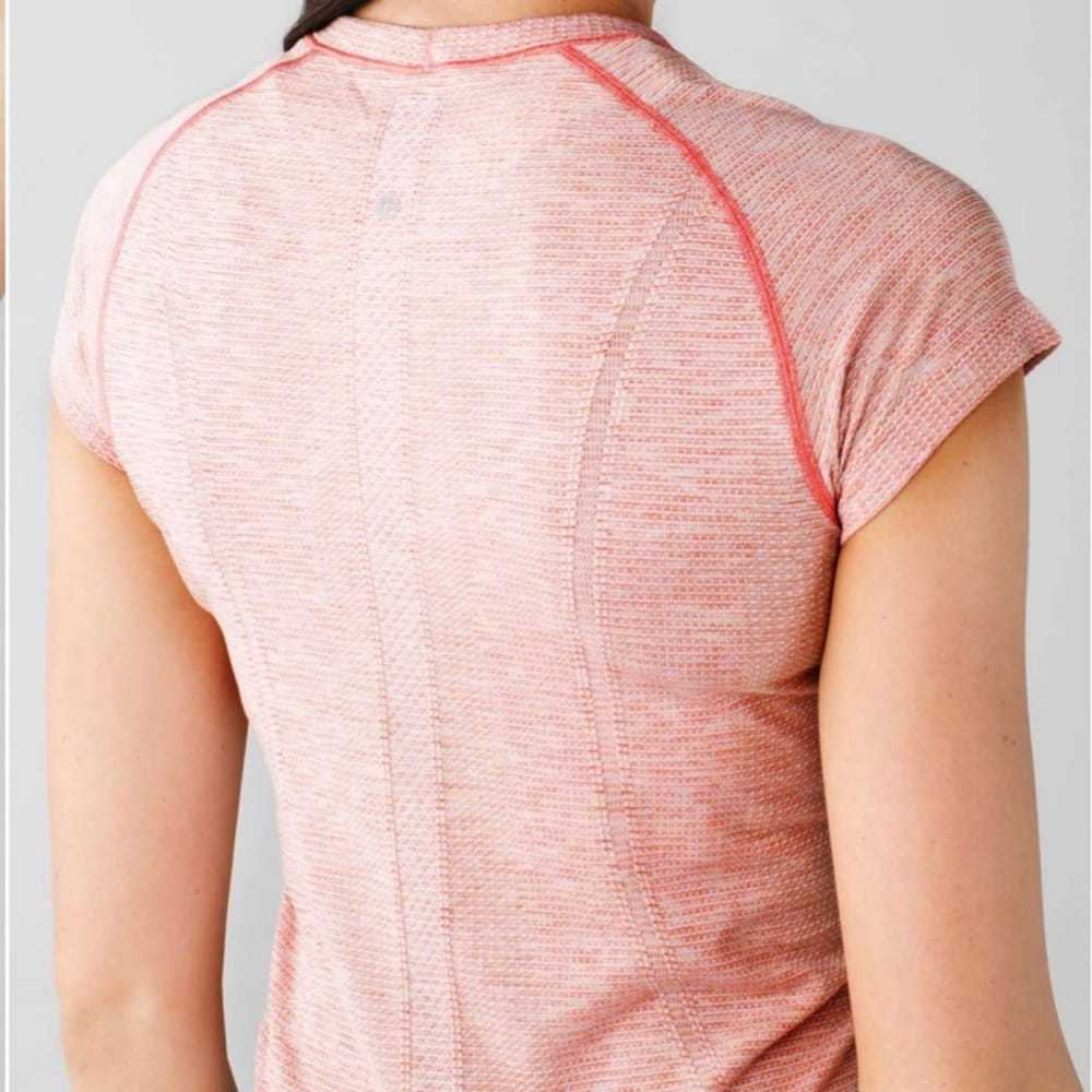 Lululemon T-shirt - image 8