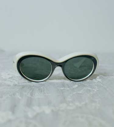 1960s Black & White Sunglasses | Foster Grant