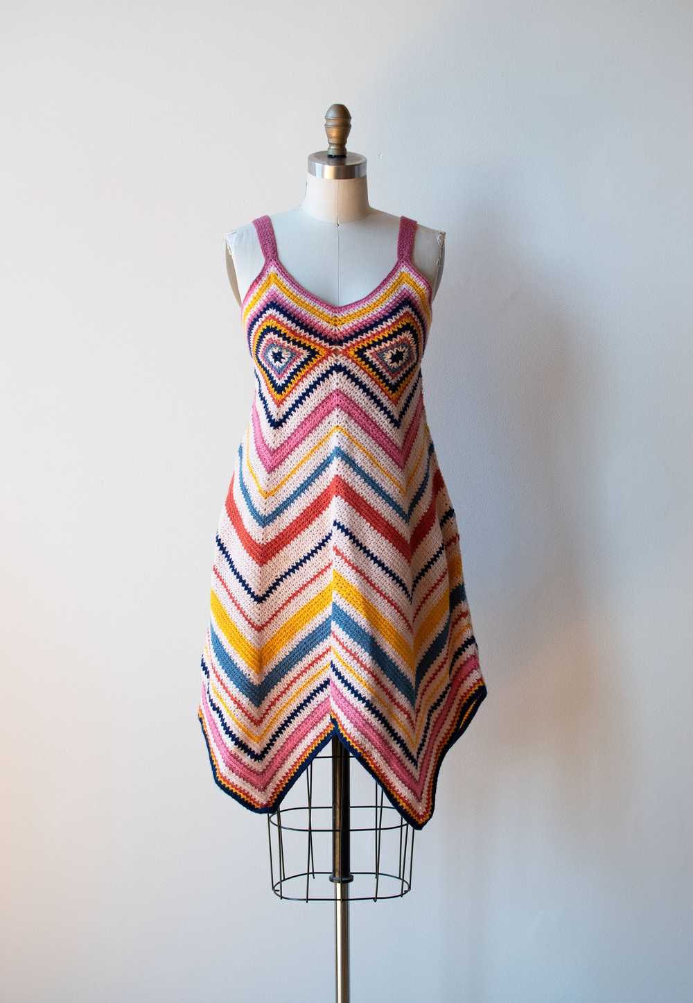 1970s Crochet Dress - image 2