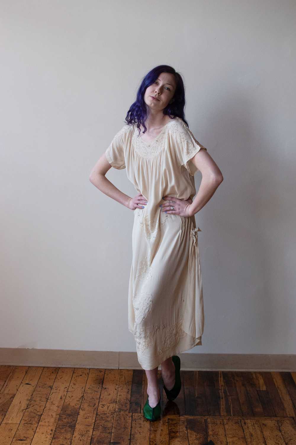 1920s Beaded Silk Dress - image 4