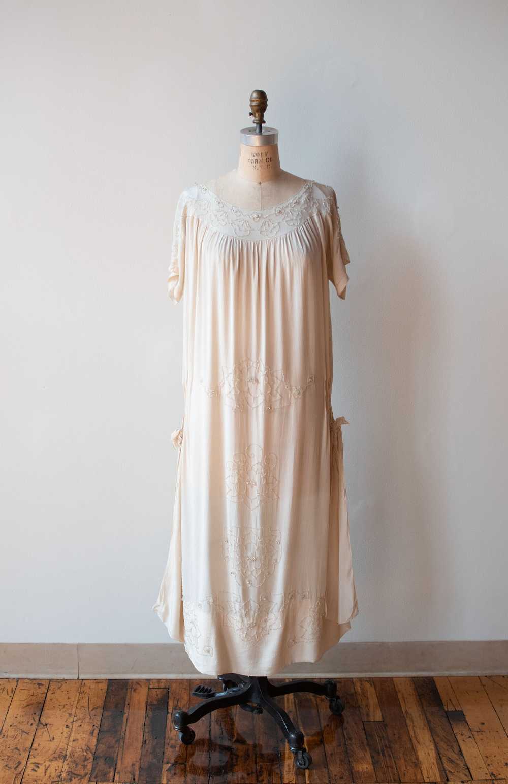 1920s Beaded Silk Dress - image 8