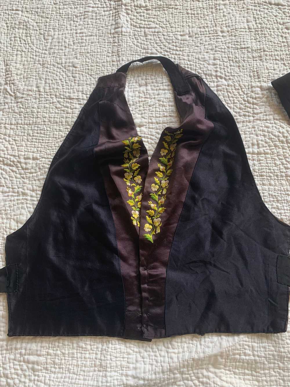 Antique Embroidered Silk Vest - image 11