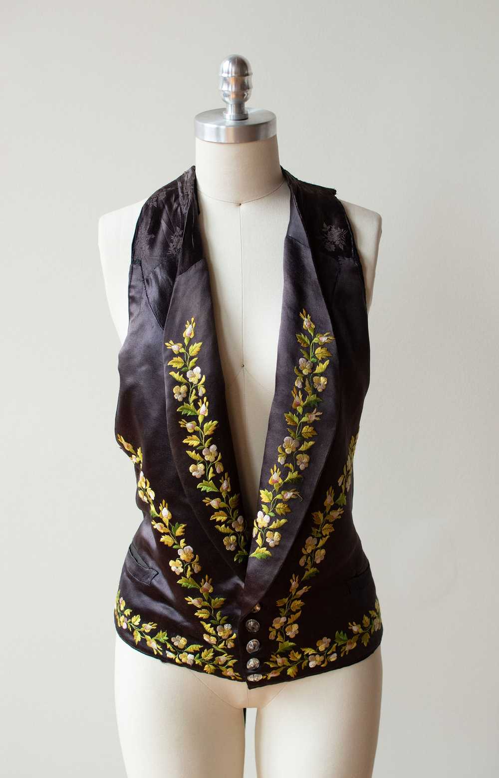 Antique Embroidered Silk Vest - image 1