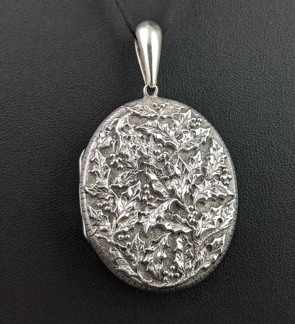 Antique Victorian silver locket pendant, Holly le… - image 5