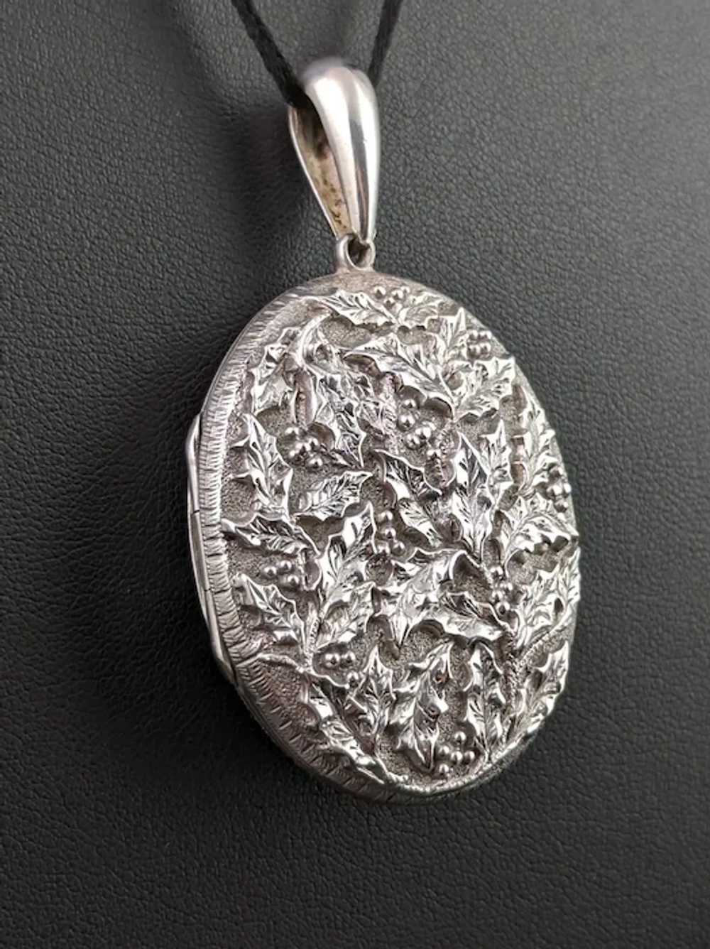 Antique Victorian silver locket pendant, Holly le… - image 6