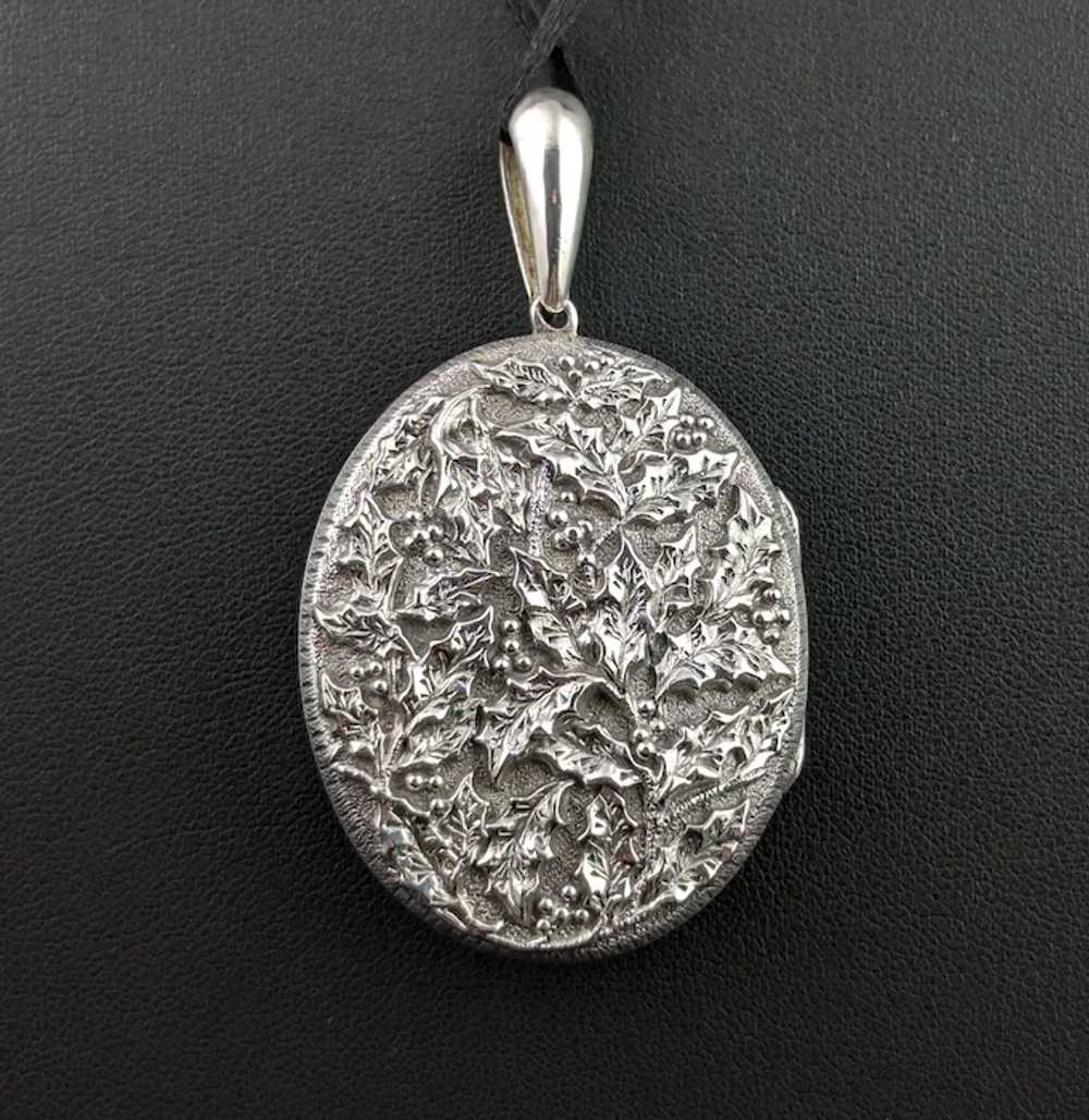 Antique Victorian silver locket pendant, Holly le… - image 8