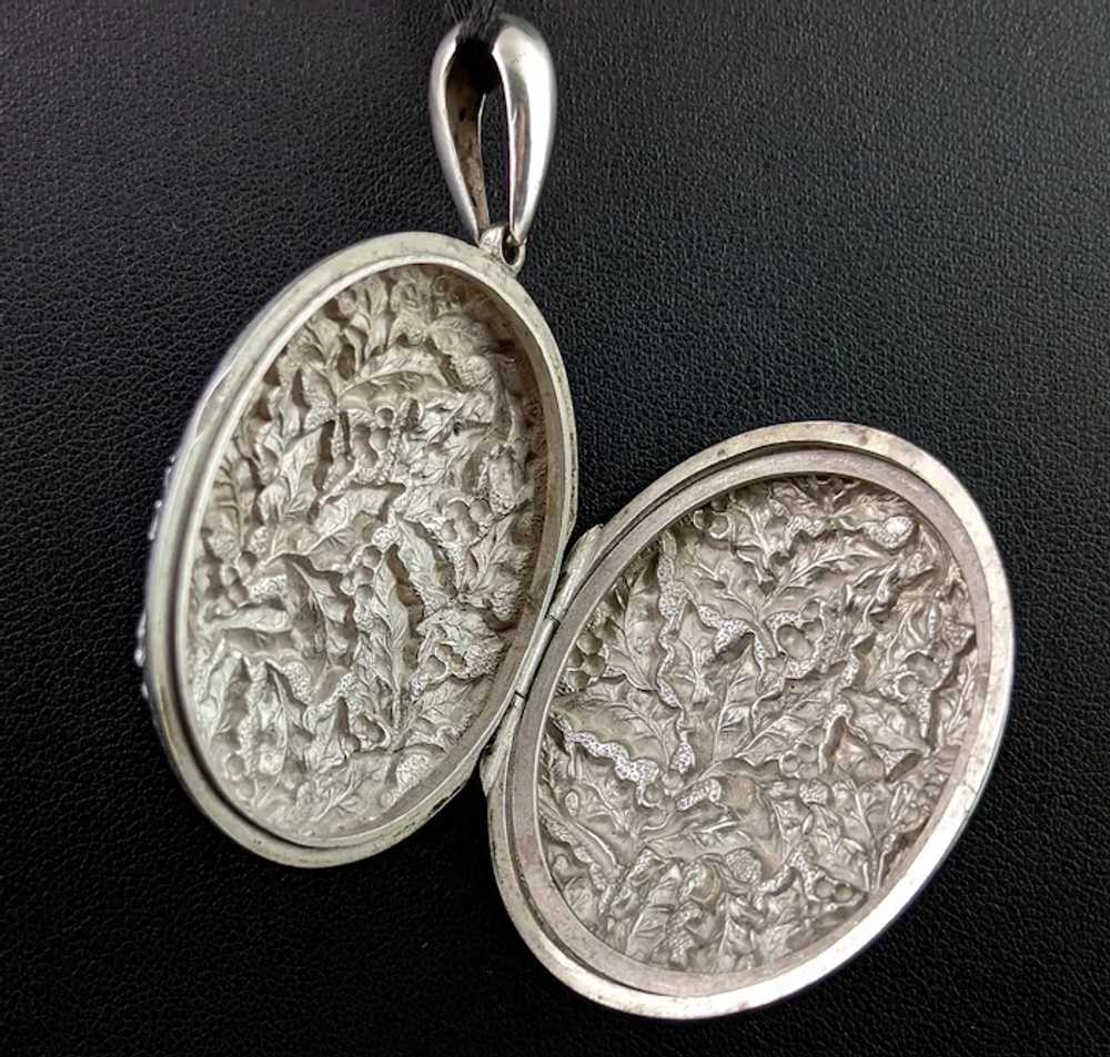 Antique Victorian silver locket pendant, Holly le… - image 9