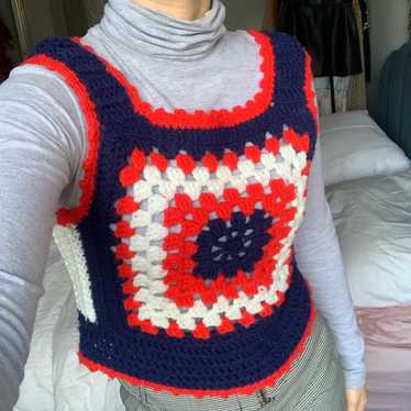 Knitted 1970’s granny square vest - image 1