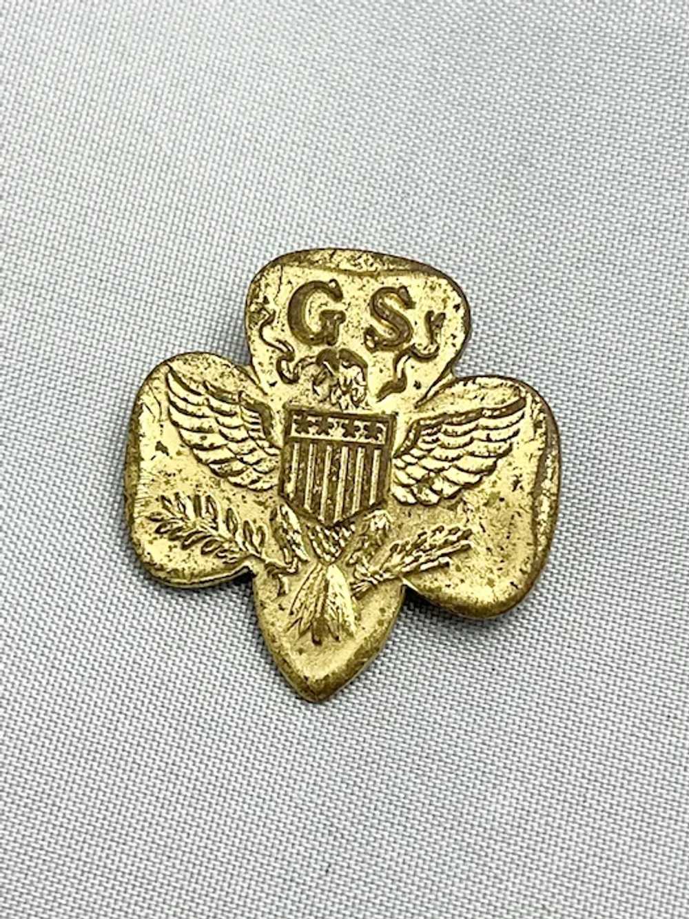 Vintage GS Girl Scout Brownie Eagle Pin - image 2