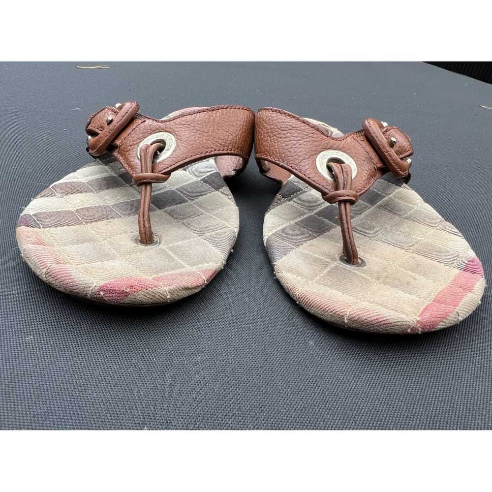 Burberry Leather flip flops - image 4