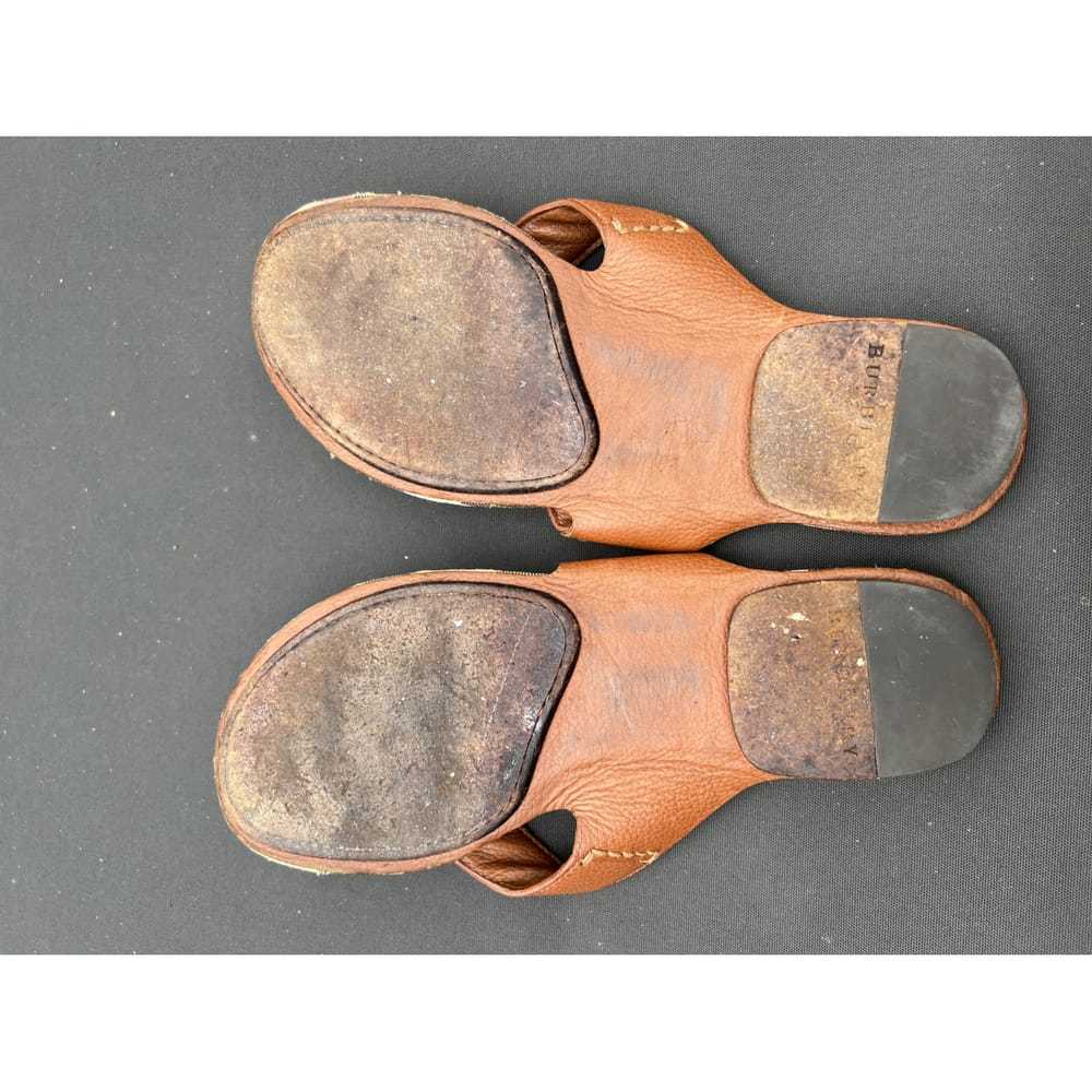 Burberry Leather flip flops - image 6