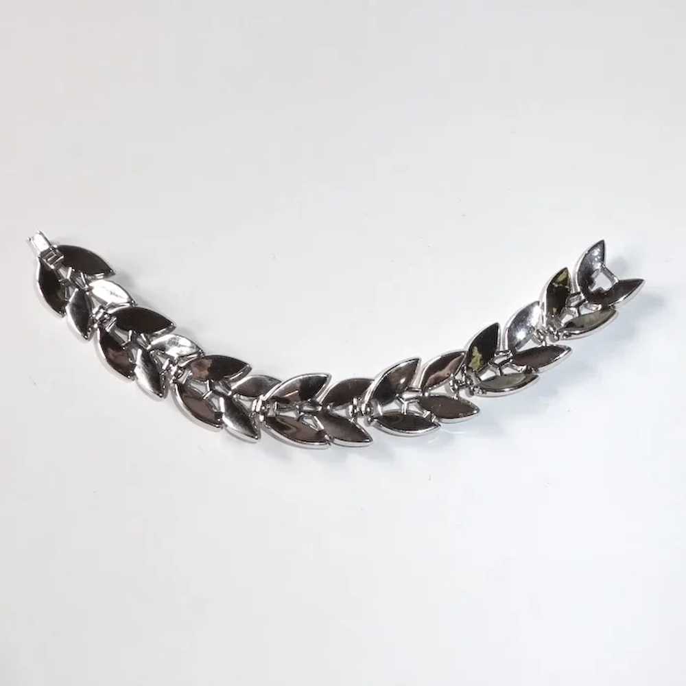 Trifari Sculptural Silver Tone Bracelet - image 11