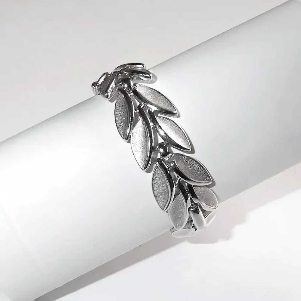 Trifari Sculptural Silver Tone Bracelet - image 5