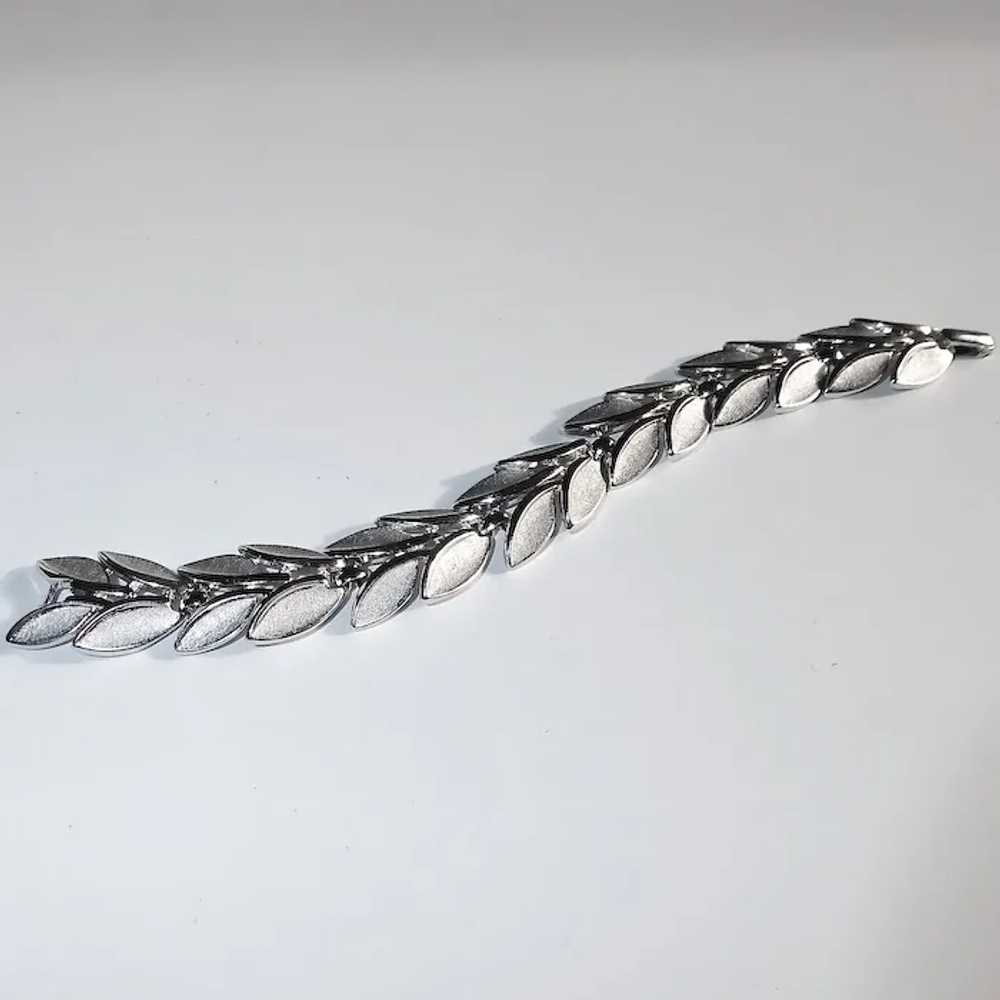 Trifari Sculptural Silver Tone Bracelet - image 7