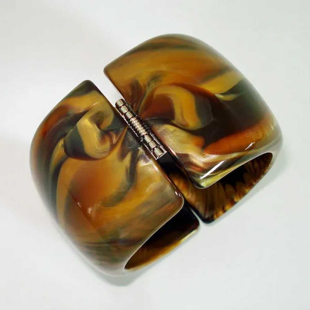 Lucite Swirled Caramel Mocha Wide Clamper Bracelet - image 4