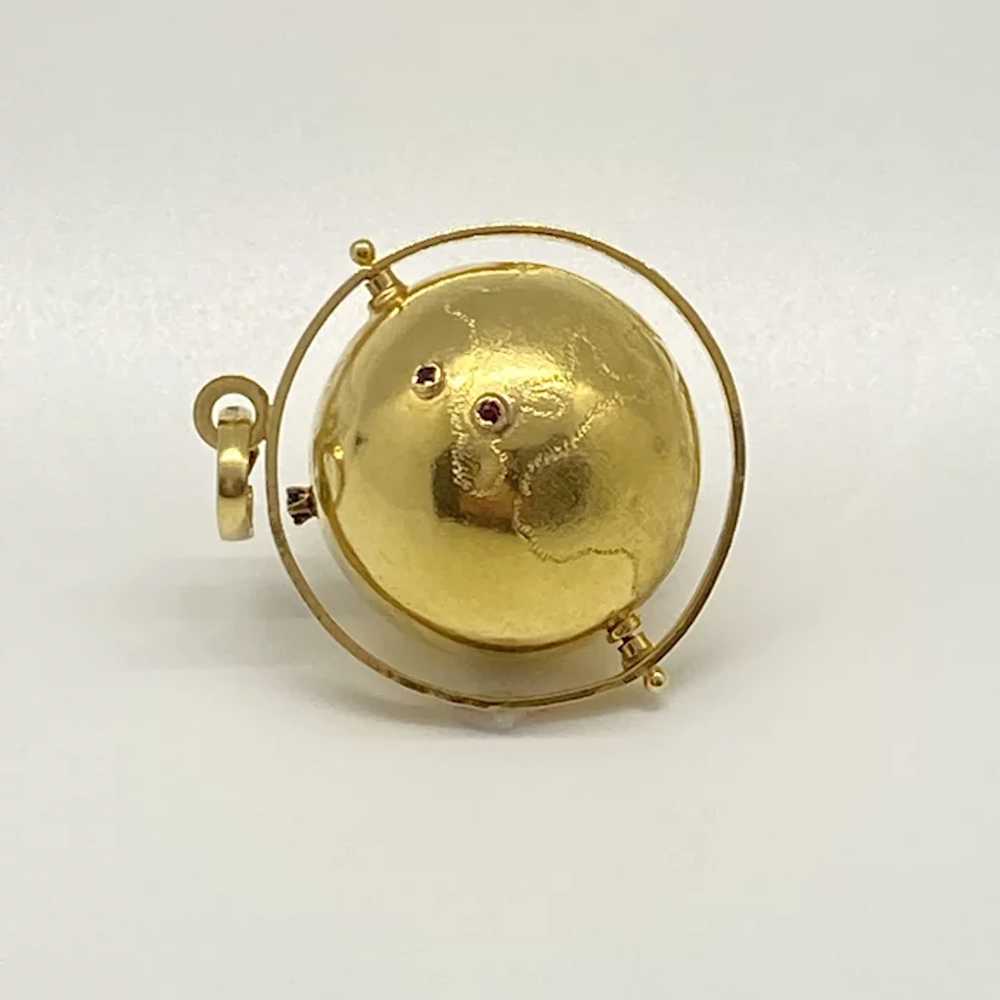 BIG Jeweled Globe Vintage Moving Charm 18K Gold 1… - image 4