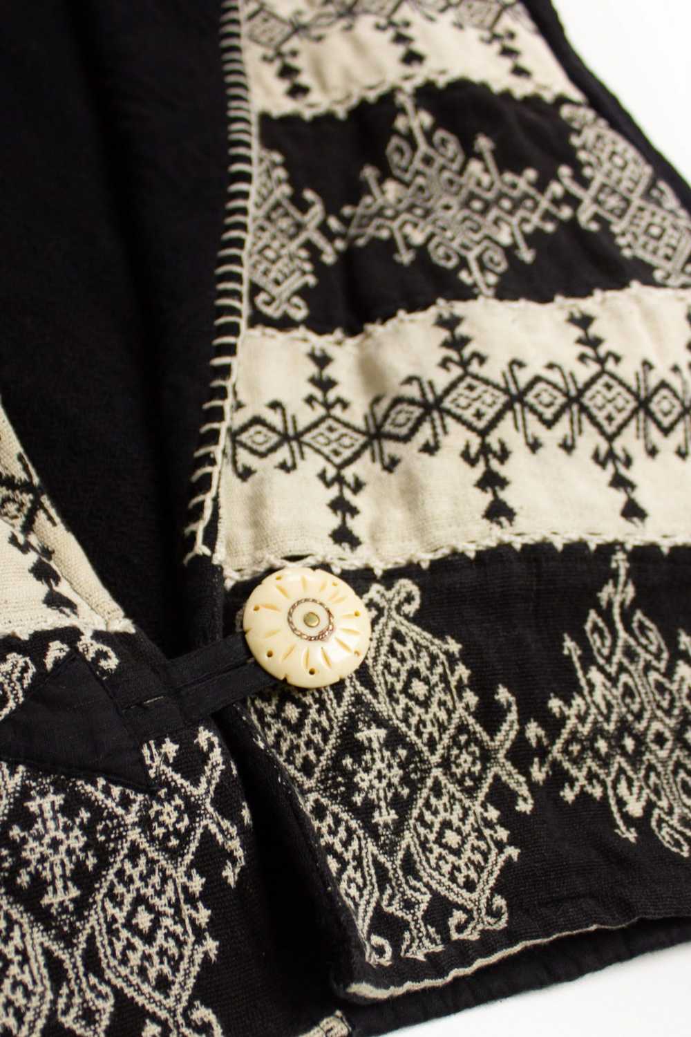 Vintage Black & White Pattern Cropped Jacket - image 2