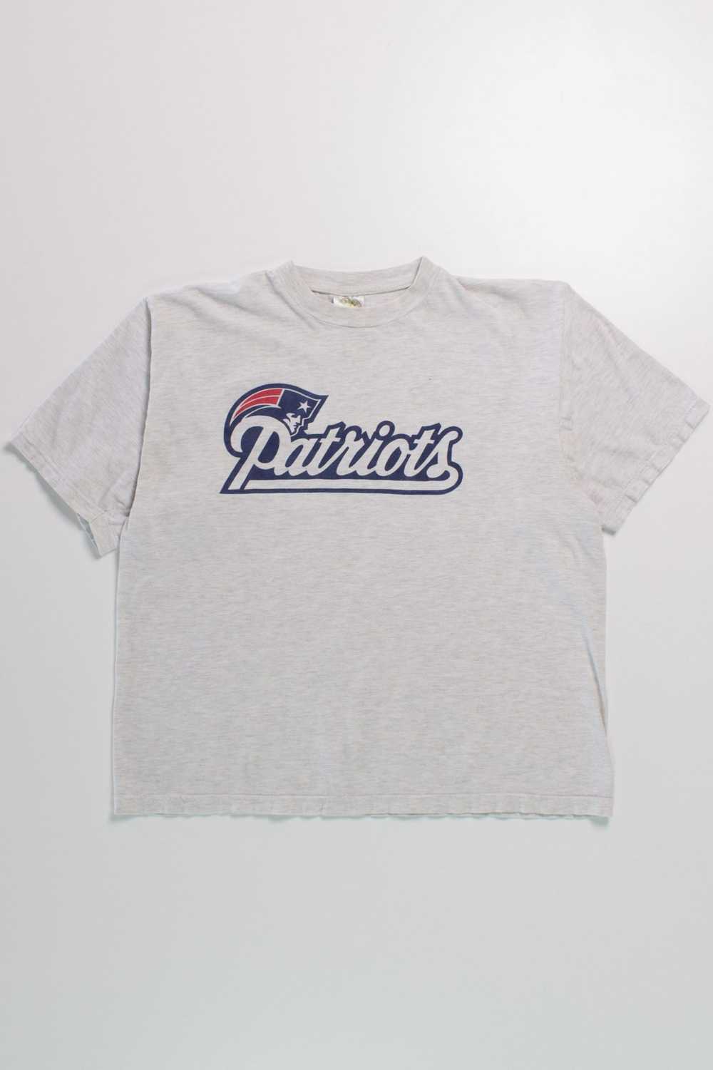 Vintage Patriots Sports T-Shirt - image 2