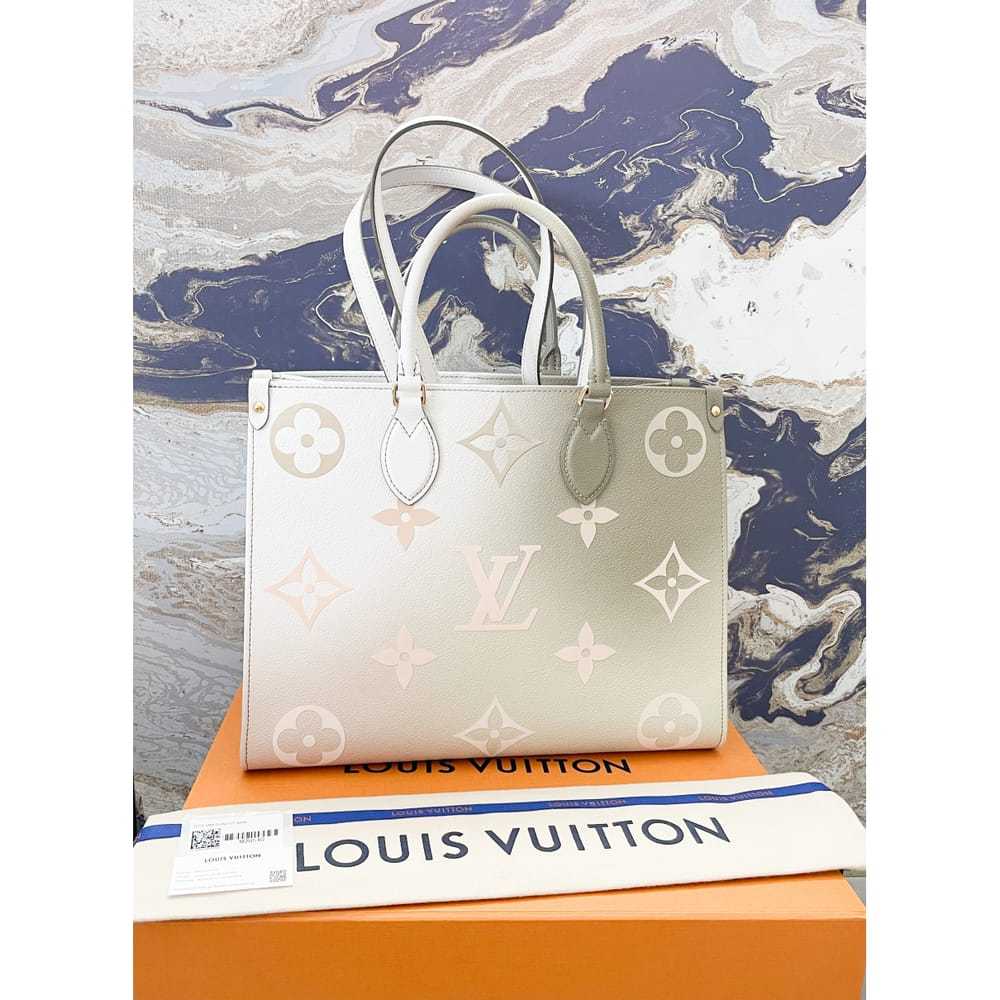 Louis Vuitton Onthego leather tote - image 2