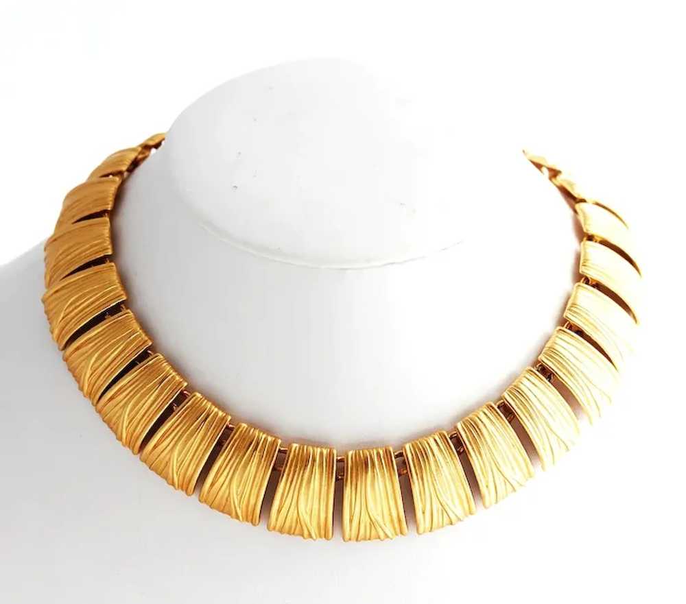 Gilded Wavy Link Choker Necklace by Anne Klein, 1… - image 3