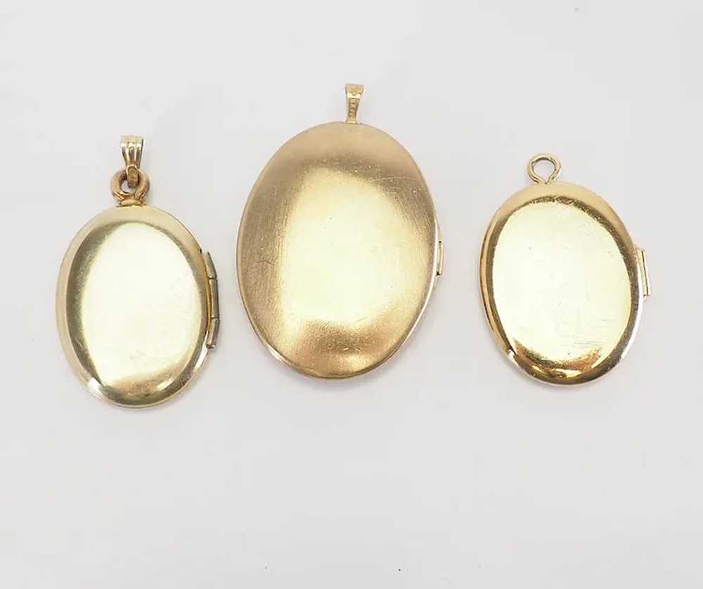 Three 3 vintage gold filled oval picture lockets … - image 4