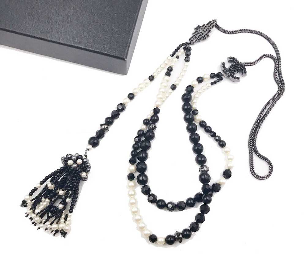 Chanel Chanel Rare Black Stone Pearl Dangle Tasse… - image 2