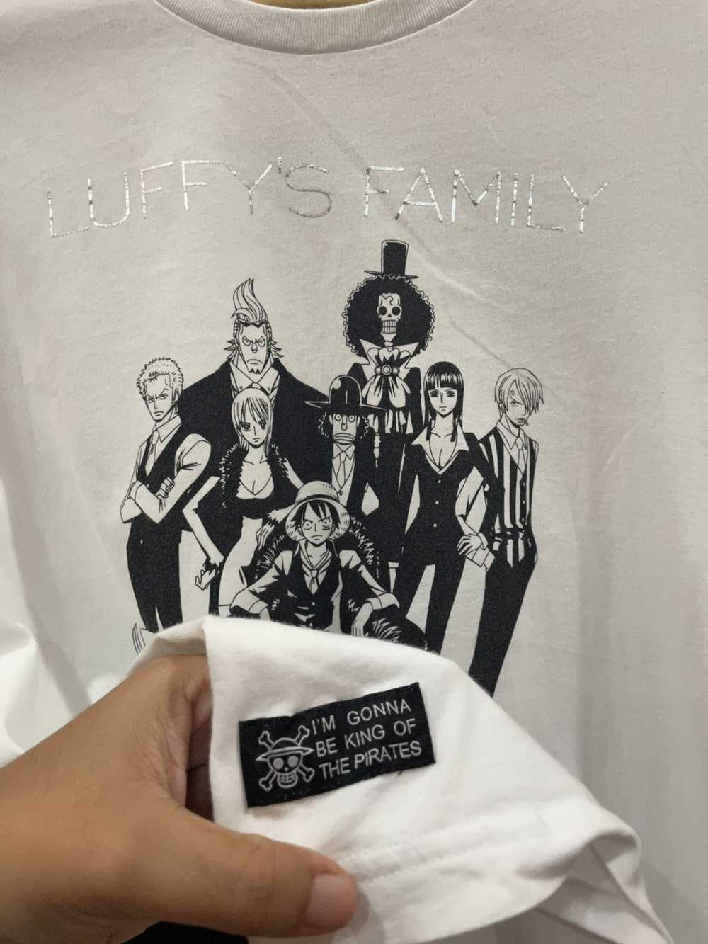 Uniqlo UT x One Piece family shirt - image 4