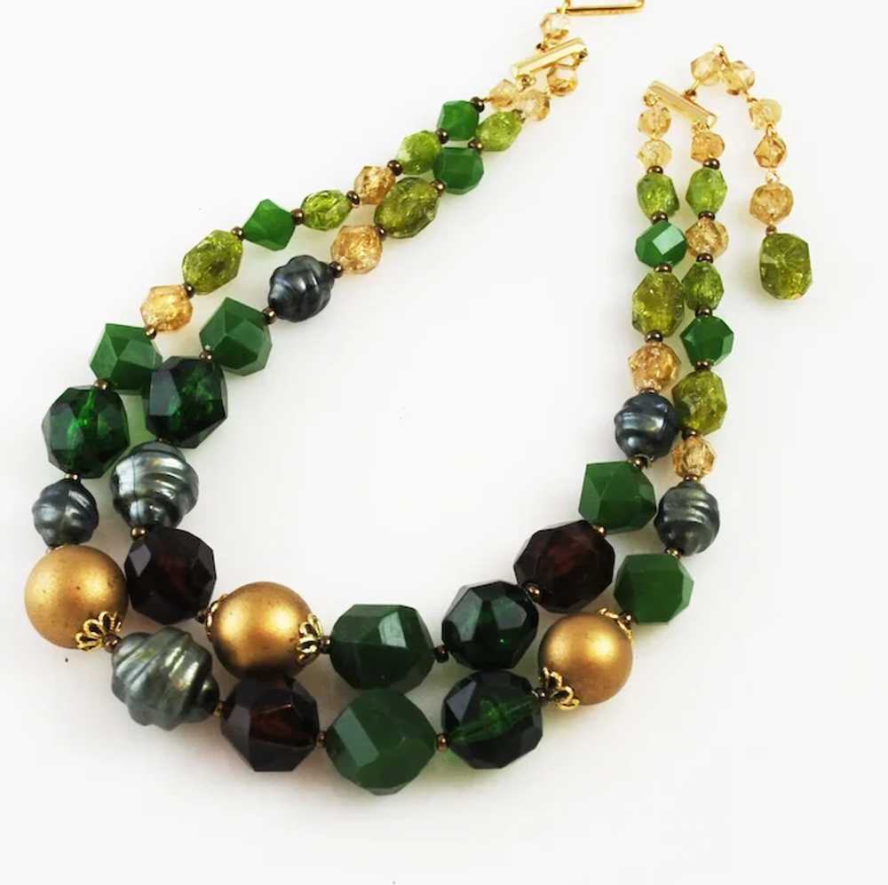 Green Lucite Double Strand Necklace & Earrings - … - image 4