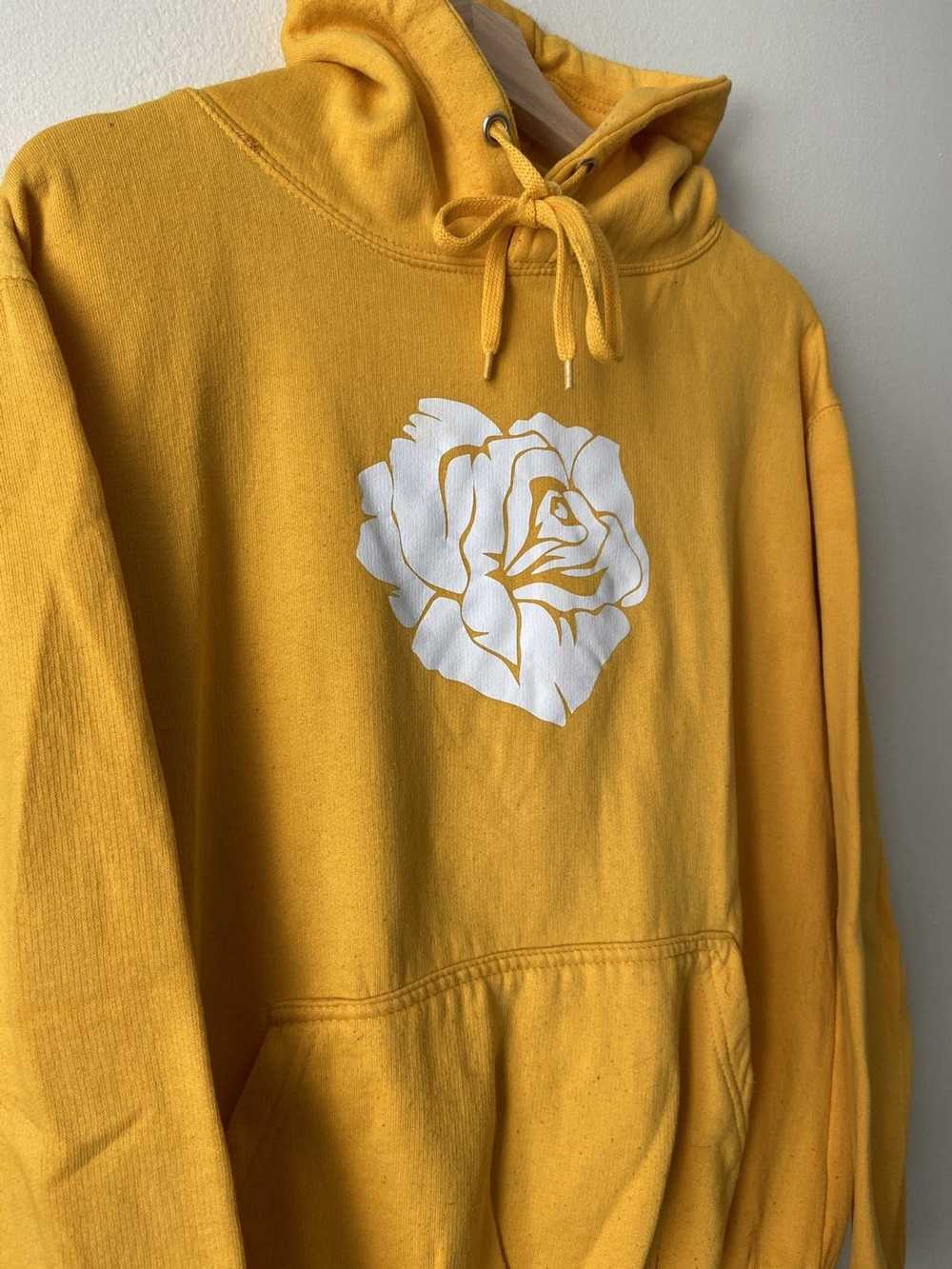 Hype × Vintage Vintage No Fake Love flower art ho… - image 2