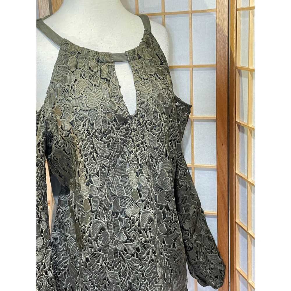 Other International Concepts Med Cold Shoulder Top - image 12