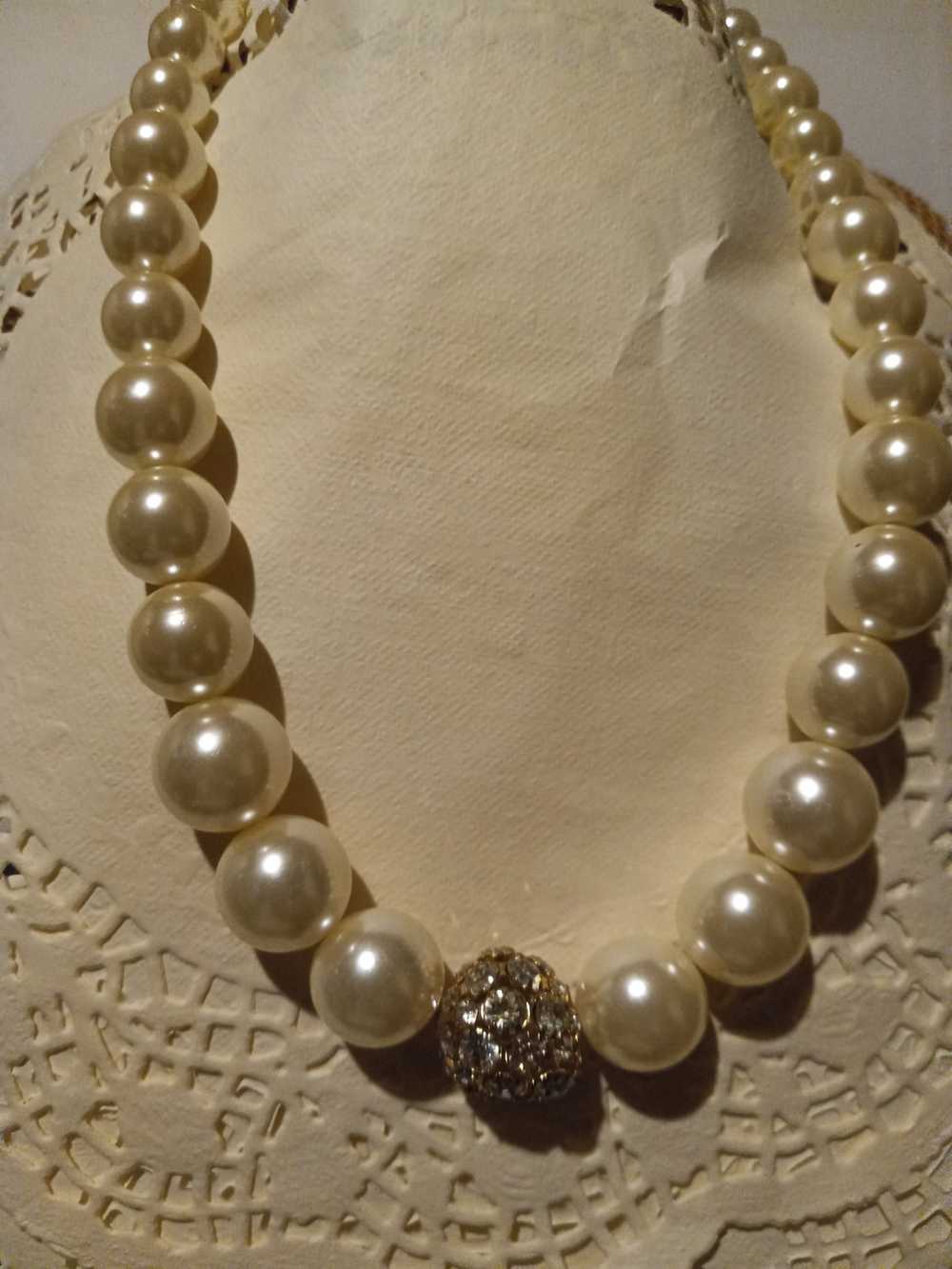 Vintage White Glass Ball Necklace - image 2